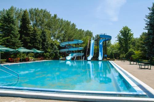 Hostel ADICA PRENOĆIŠTE SPORT Wellness centar - bazeni Ada Exterior foto