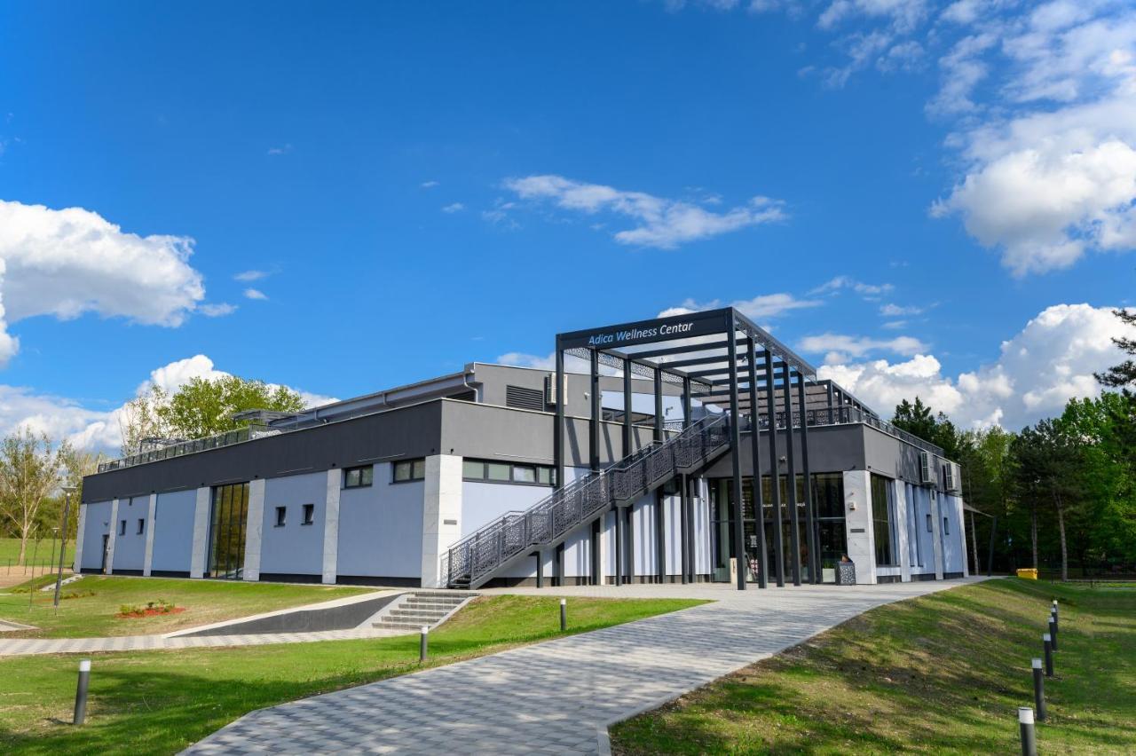 Hostel ADICA PRENOĆIŠTE SPORT Wellness centar - bazeni Ada Exterior foto